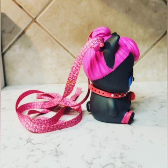 MGA LOL Surprise Biggie Pets Spicy Kitty Bookbag Piggy Bank - Picture 9 of 9